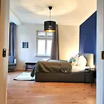 Bohnapartments Ega Stadtblick - Garten - Wlan - Naehe Theater Ega Und Messe * ארפורט