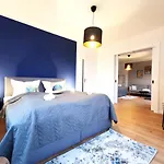 Bohnapartments Ega Stadtblick - Garten - Wlan - Naehe Theater Ega Und Messe דירה ארפורט