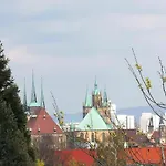 Bohnapartments Ega Stadtblick - Garten - Wlan - Naehe Theater Ega Und Messe דירה *