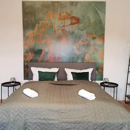 Apartment Bohnapartments Ega Stadtblick - Garten - Wlan - Naehe Theater Ega Und Messe