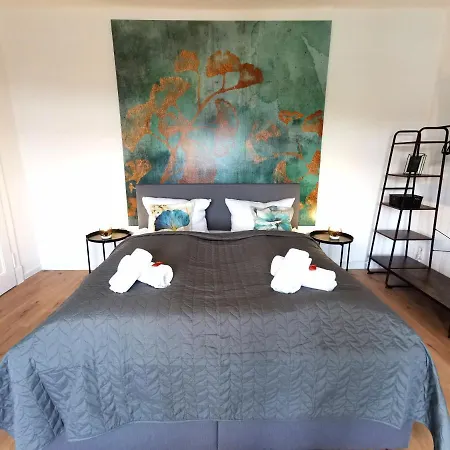 Apartment Bohnapartments Ega Stadtblick - Garten - Wlan - Naehe Theater Ega Und Messe *