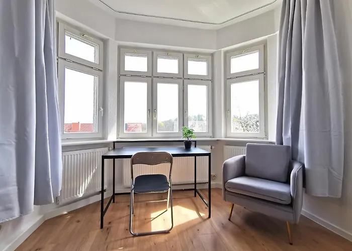 Bohnapartments Ega Stadtblick - Garten - Wlan - Naehe Theater Ega Und Messe Appartement *