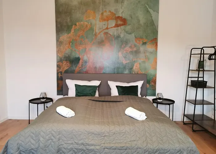 Appartement Bohnapartments Ega Stadtblick - Garten - Wlan - Naehe Theater Ega Und Messe