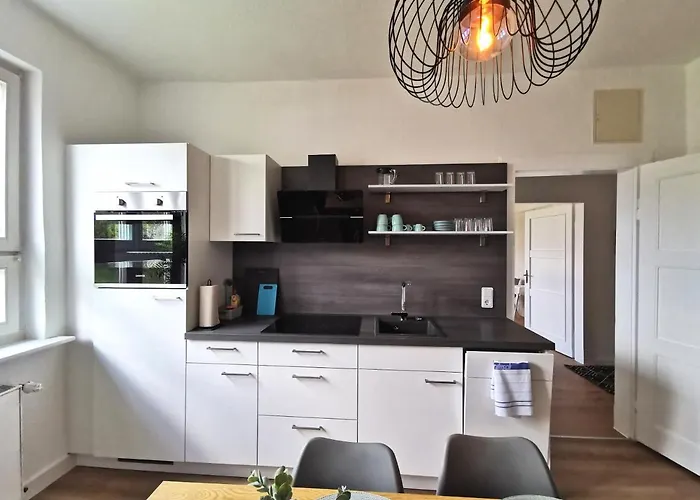 Bohnapartments Ega Stadtblick - Garten - Wlan - Naehe Theater Ega Und Messe