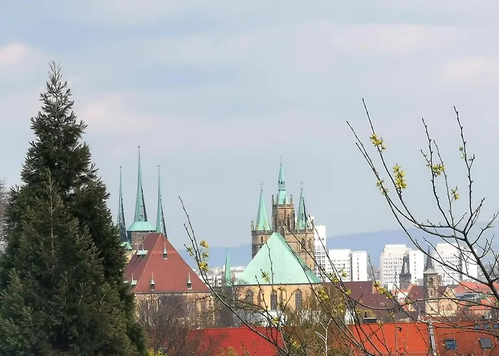 Bohnapartments Ega Stadtblick - Garten - Wlan - Naehe Theater Ega Und Messe Appartement *