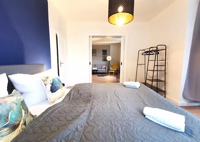 Bohnapartments Ega Stadtblick - Garten - Wlan - Naehe Theater Ega Und Messe Appartement *