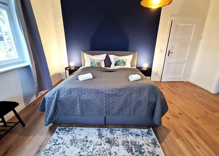 Bohnapartments Ega Stadtblick - Garten - Wlan - Naehe Theater Ega Und Messe