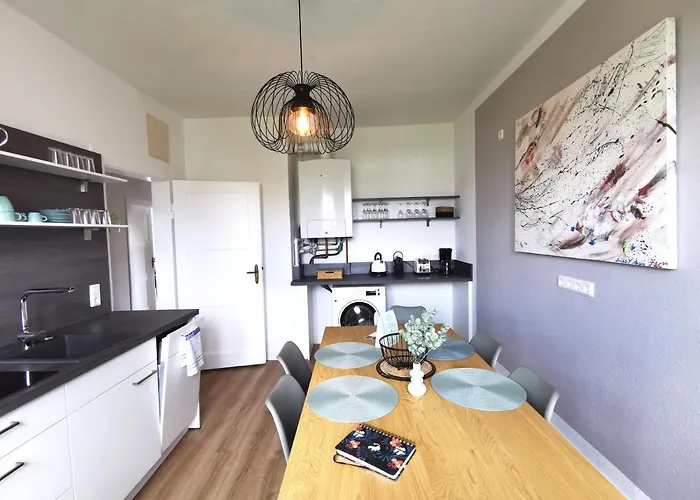 Bohnapartments Ega Stadtblick - Garten - Wlan - Naehe Theater Ega Und Messe *