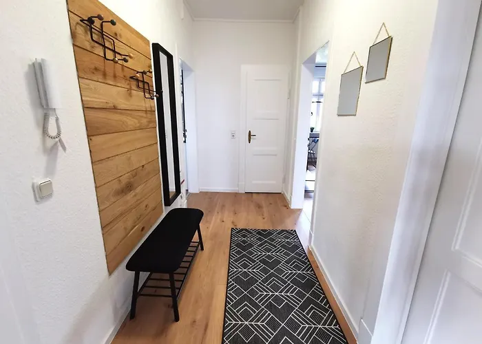 Bohnapartments Ega Stadtblick - Garten - Wlan - Naehe Theater Ega Und Messe Appartement *