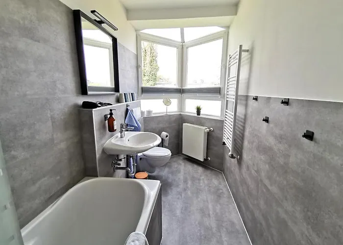 Bohnapartments Ega Stadtblick - Garten - Wlan - Naehe Theater Ega Und Messe *